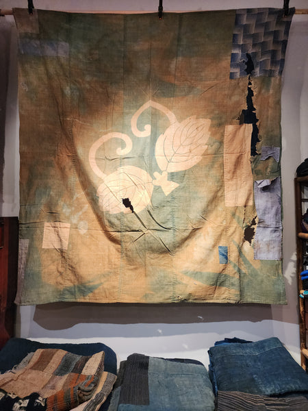 Boro Faded Japanese Patchwork Kamon Tsutsugaki Furoshiki 160 x 170cm
