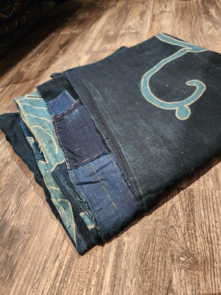 Vintage Japanese Aizome Indigo Kamon Boro Tsutsugaki Furoshiki 130 x 129cm