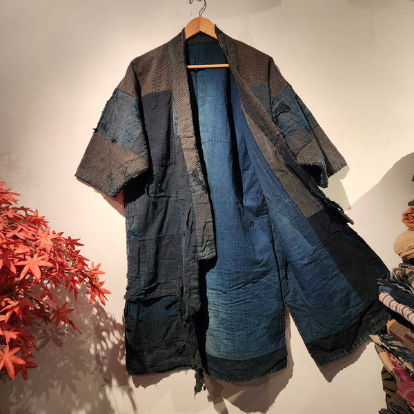 1930s Antique Indigo Boro Sashiko Tattered Patchwork Noragi Stray Clothes