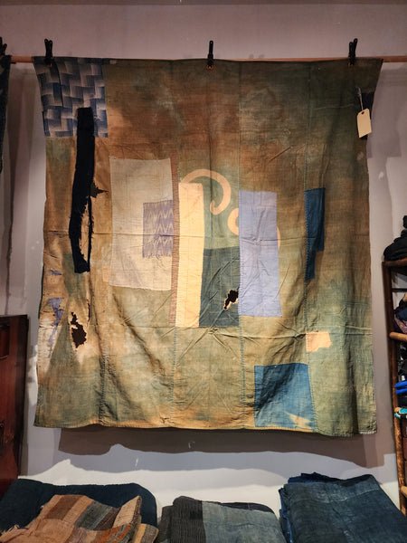 Boro Faded Japanese Patchwork Kamon Tsutsugaki Furoshiki 160 x 170cm