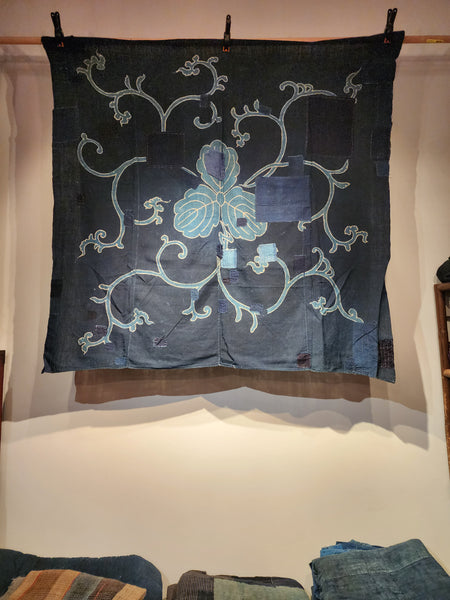 Vintage Japanese Aizome Indigo Kamon Boro Tsutsugaki Furoshiki 130 x 129cm
