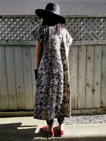 White Foodog Dragon Long Monk Vest Kimono