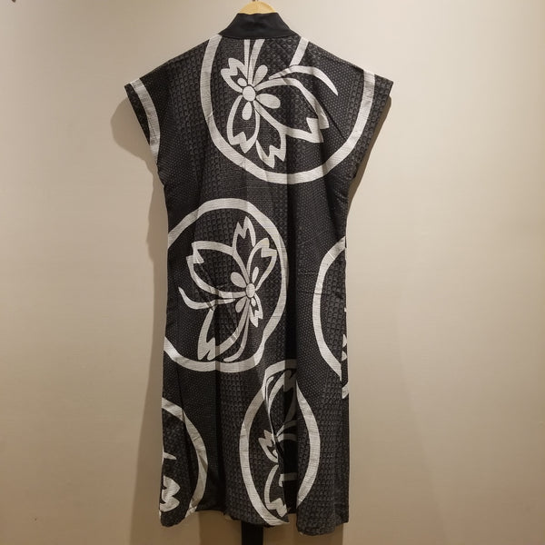 Black Samurai Crest Long Monk Vest Kimono