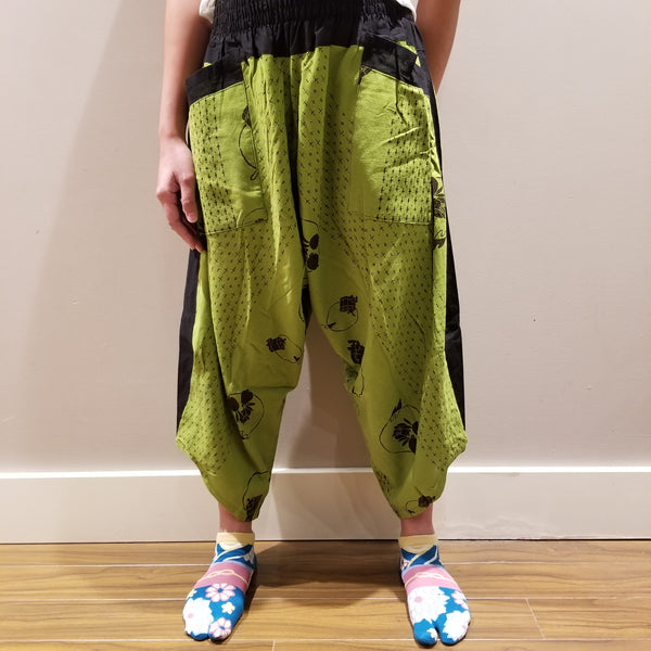 Bunny Crests Green Elastic Waist Samurai Pants