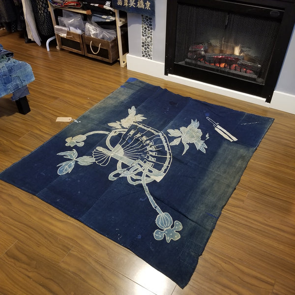 Boro Faded Indigo Sashiko Patched Fan Tsutsugaki 143cm x 123cm