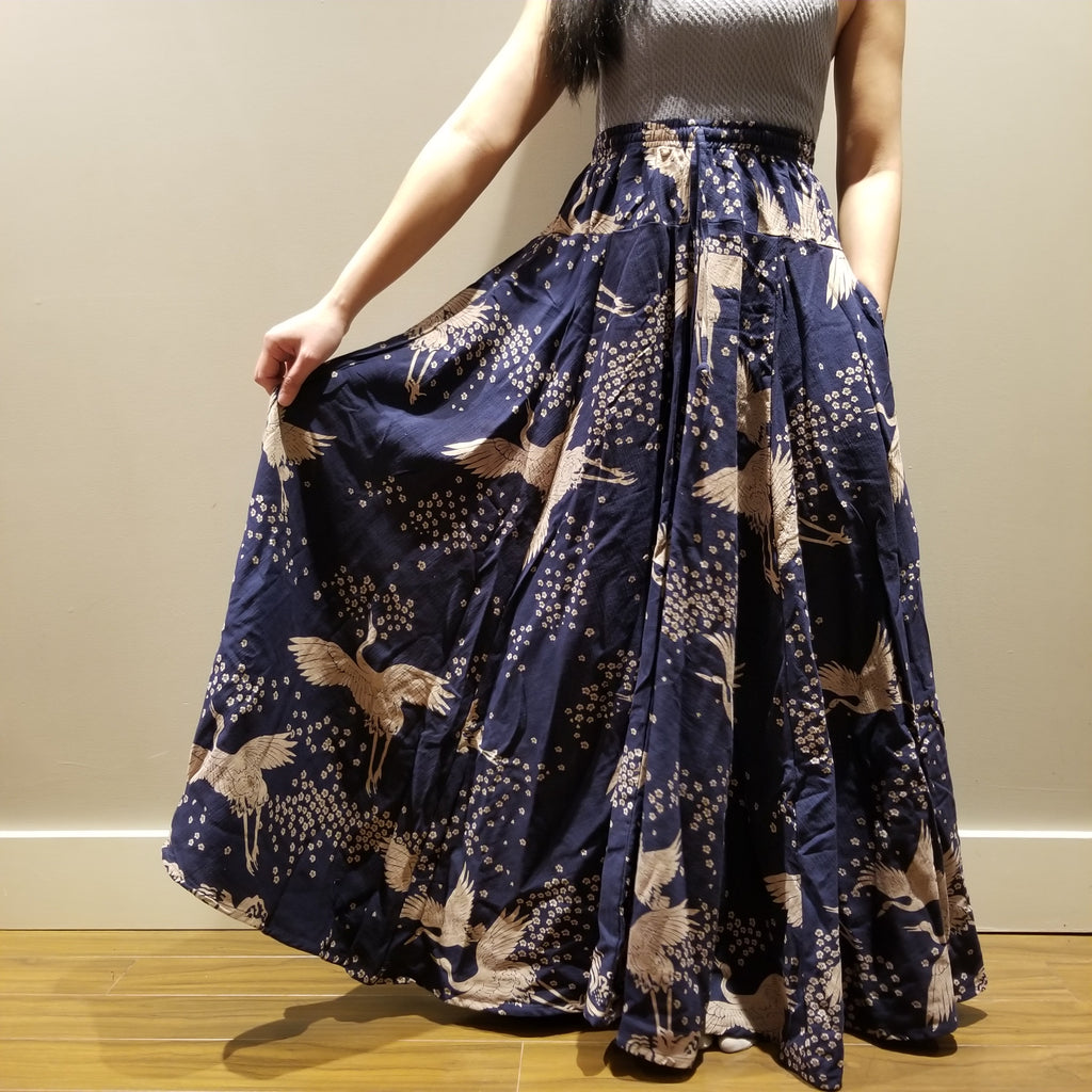 【美品】Crane Pattern Hand Printed Skirt Navy Blue Crane Sakura 8 panel Long Skirts - Siamurai