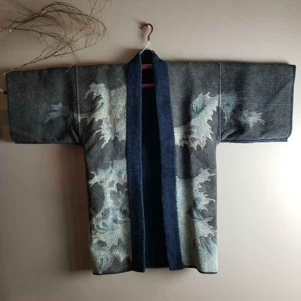 Kintarō 金太郎 vs Giant Carp Fireman's Hanten from Edo Meiji Era