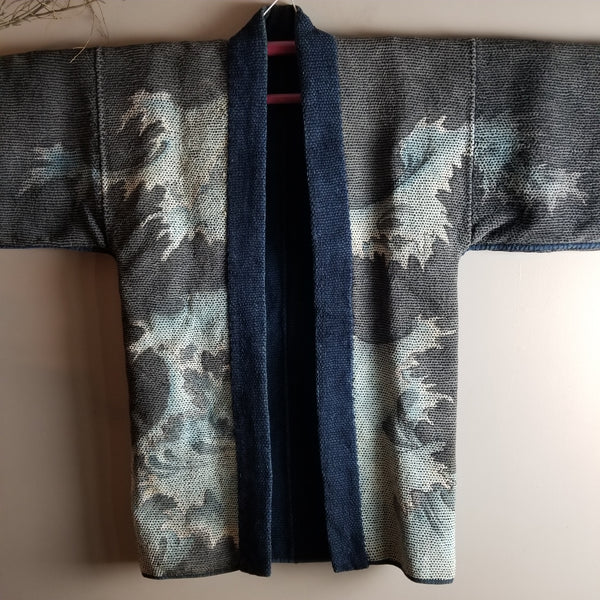 Kintarō 金太郎 vs Giant Carp Fireman's Hanten from Edo Meiji Era