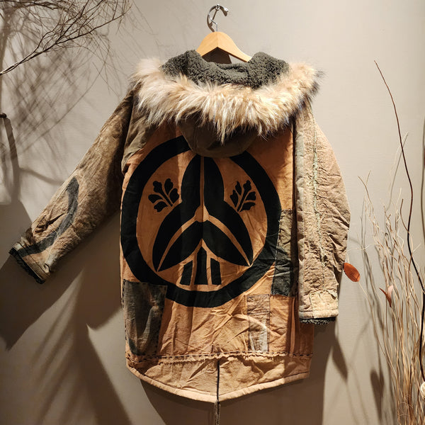 Retro Kakishibu Dyed Nobori Kamon Patchwork Sashiko Rustic Winter Hoodie Jacket