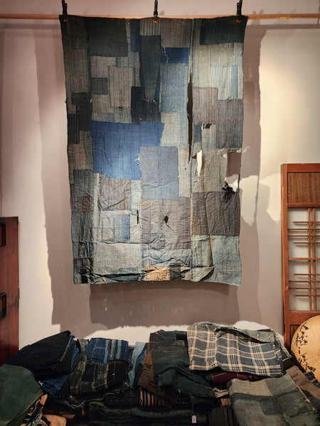 Early 1900s Vintage Indigo Japanese Boro Zanshi Sashiko Patchwork Fabric Wall Decor 160 x 109cm