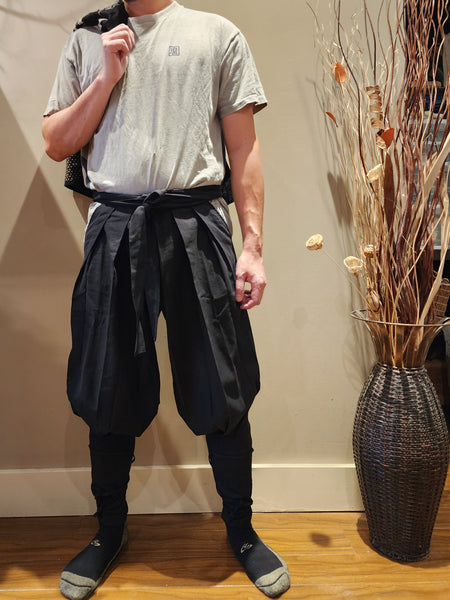 Black Linen Tattsuke Bakama Pants