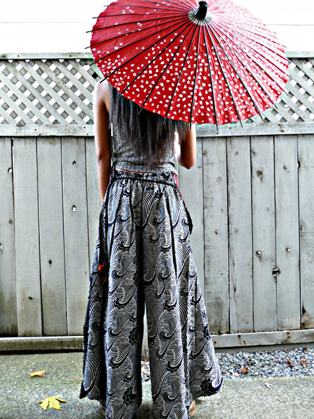 Big Waves (BLACK NAKA) Wide Leg Pants