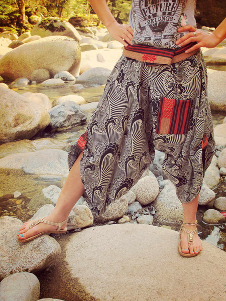 Big Waves (BLACK) Waist-Tied Samurai Pants